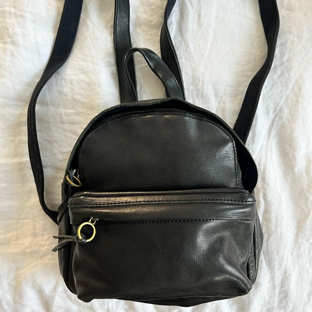 Black Madewell “The Lorimer” Mini Backpack!!